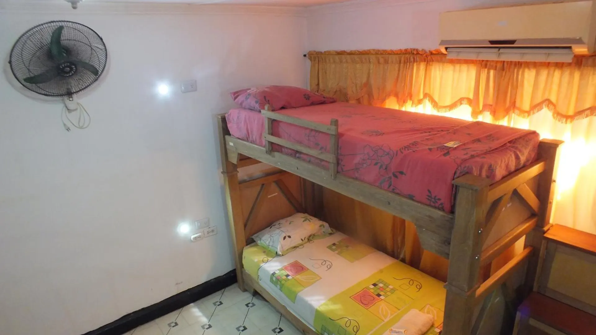 Guest house Hotel Malecon Del Rio Barranquilla  Colombia